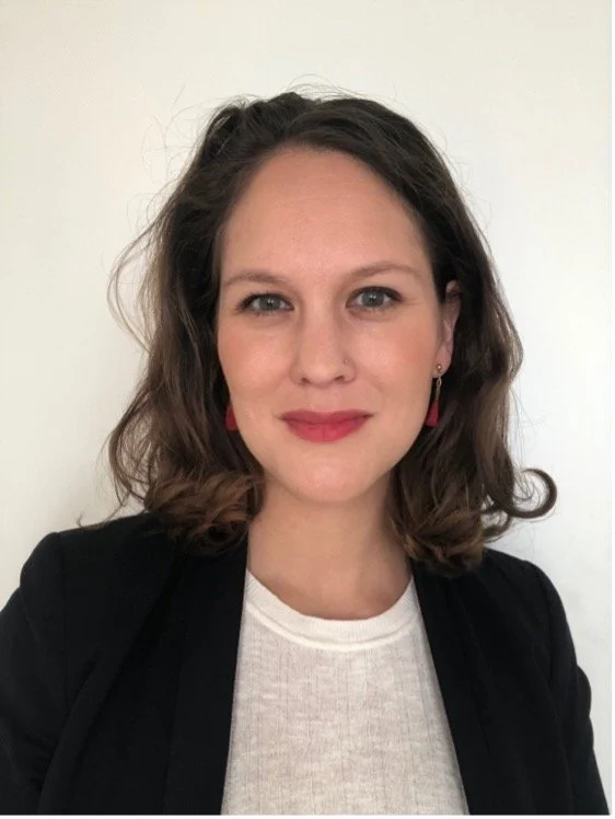 A photo of the summary author, Jess Macarthur.